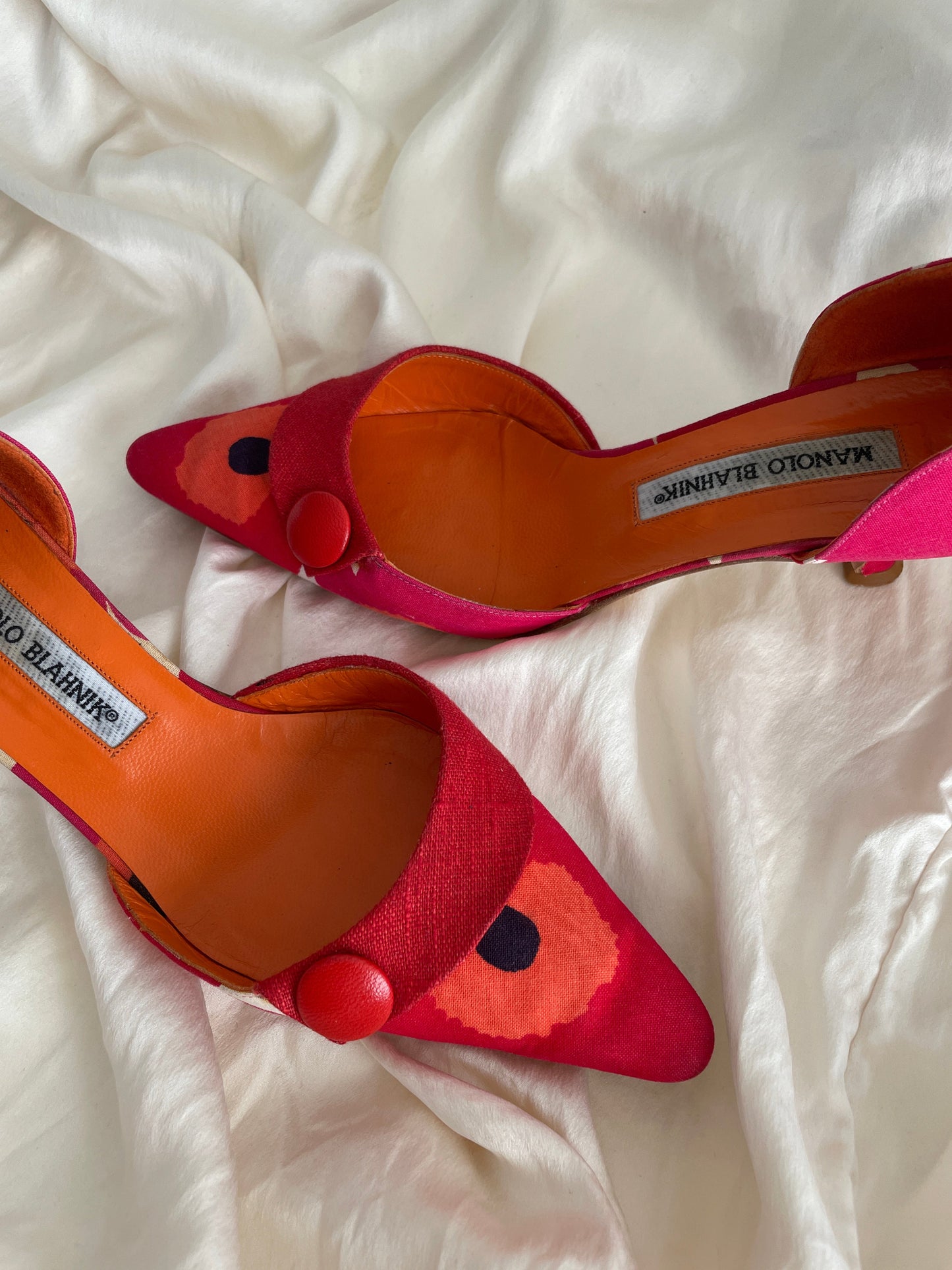 Manolo Blahnik poppy flower kitten heel pumps