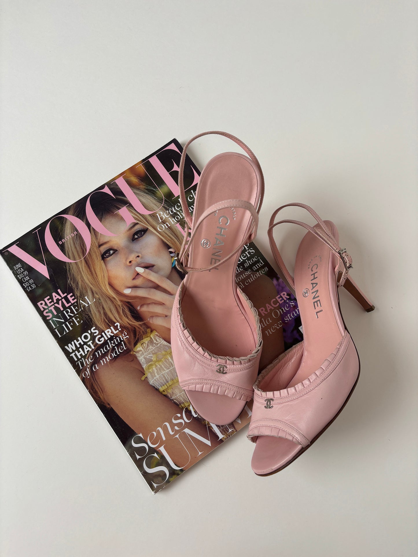 Chanel 2000s by Karl Lagerfeld iconic pink CC ruffle heels (EU 40 / US 9.5)