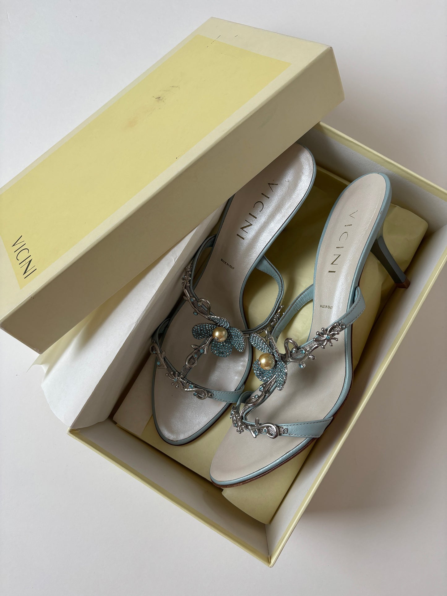 VICINI by Guiseppe Zanotti baby blue jewelry pearl heels (EU 40/ US 9.5)