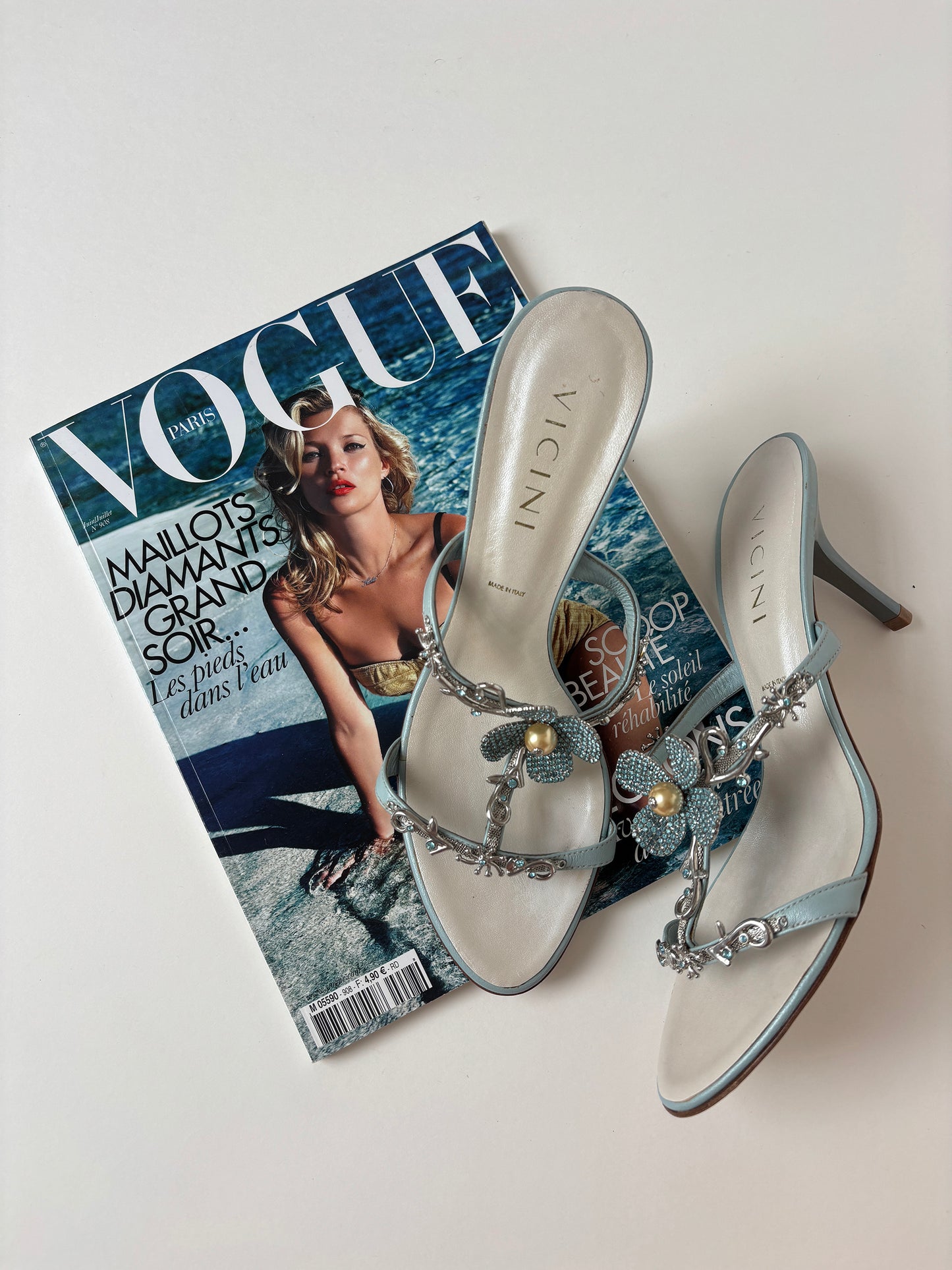 VICINI by Guiseppe Zanotti baby blue jewelry pearl heels (EU 40/ US 9.5)