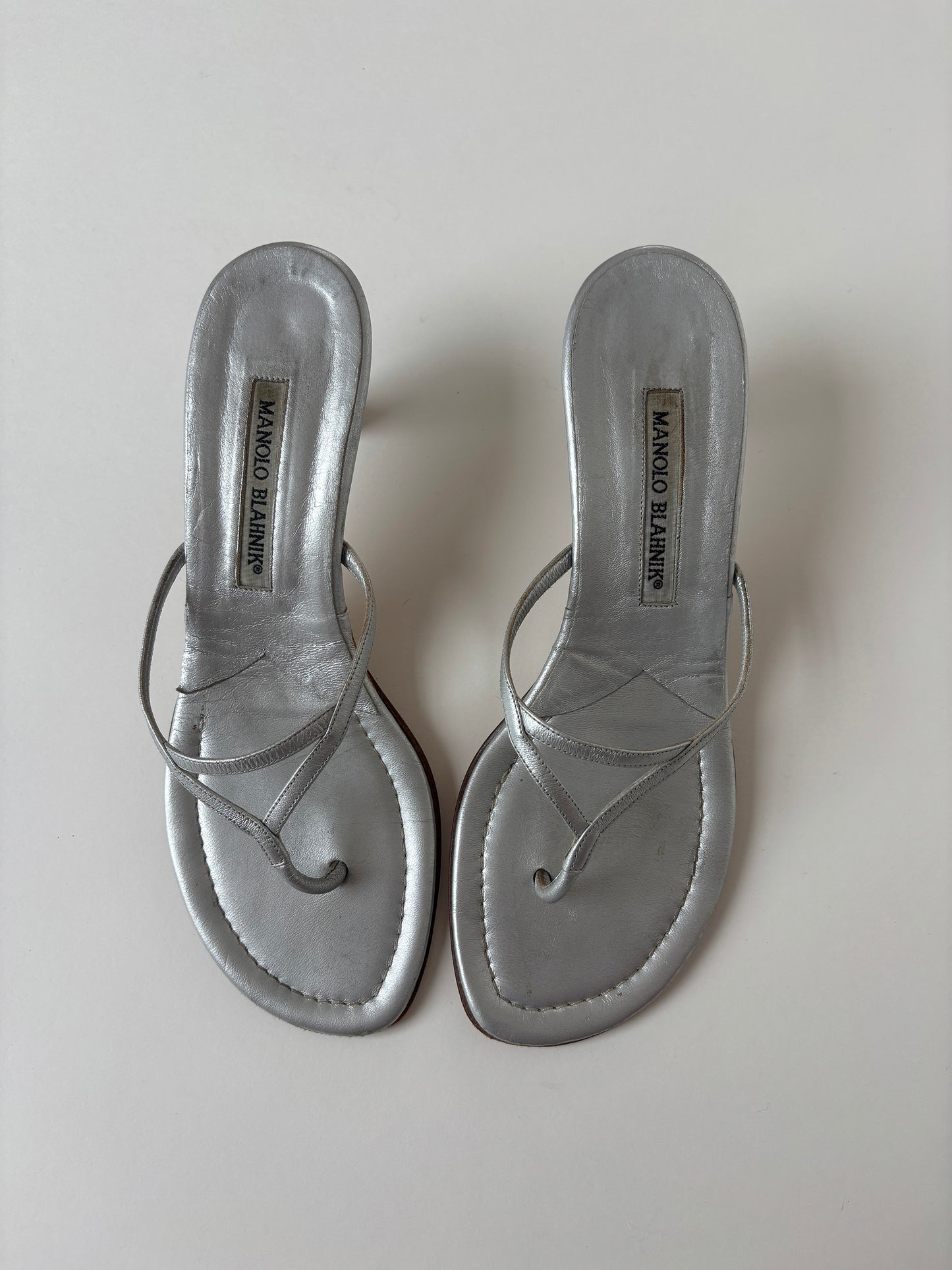 Manolo Blahnik 2000s silver thong kitten heels (EU 38 / US 7.5)