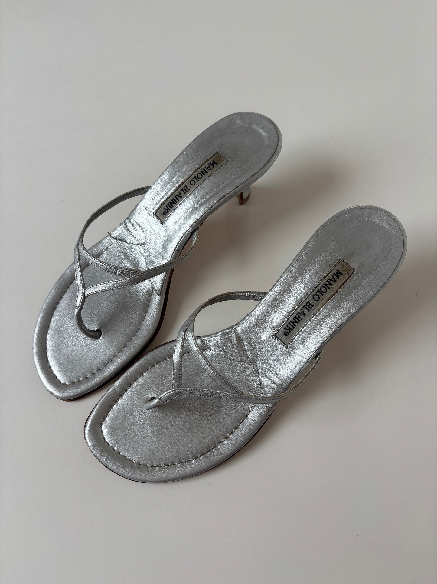 Manolo Blahnik 2000s silver thong kitten heels (EU 38 / US 7.5)