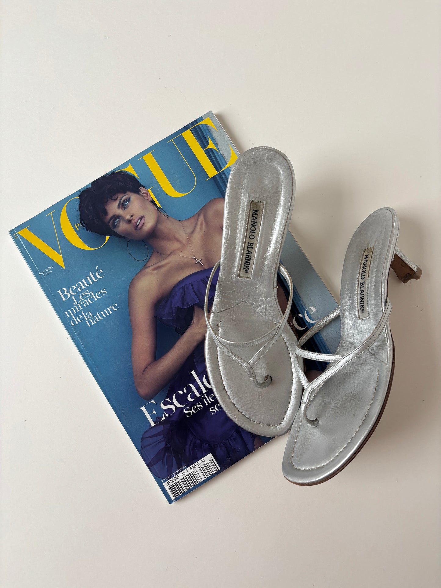 Manolo Blahnik 2000s silver thong kitten heels (EU 38 / US 7.5)