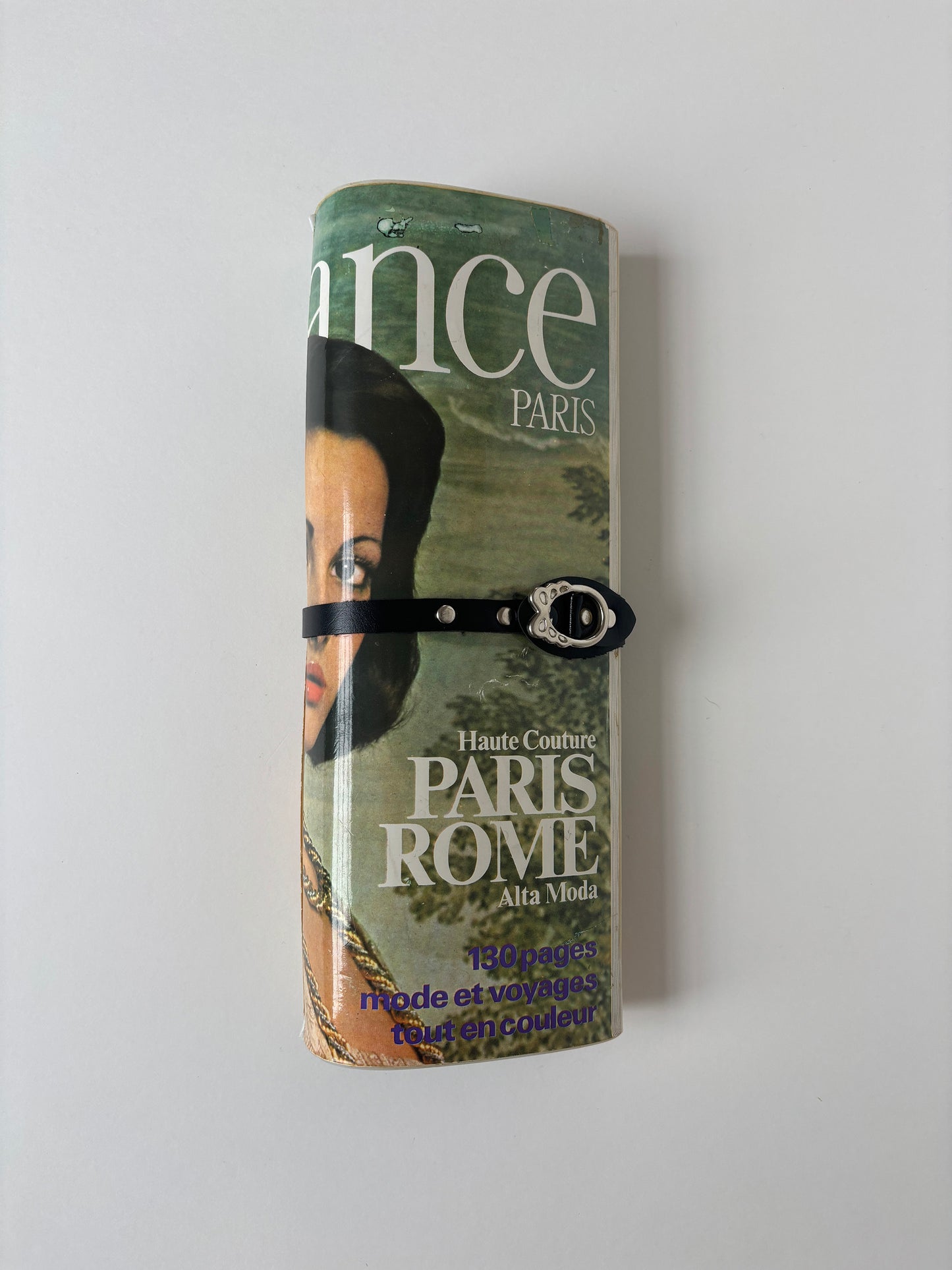 Vintage 70s magazine clutch "ELEGANCE"