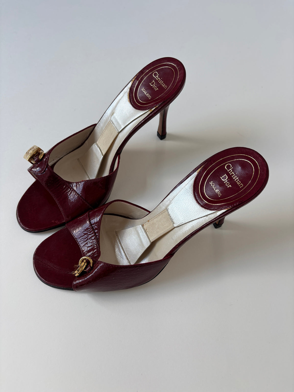 Christian Dior by John Galliano 2000s iconic cherry red monogram patent lock key heels (EU 37,5 / US 7)