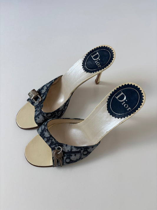 Christian Dior by John Galliano S/S 2003 iconic denim blue monogram lock key heels (EU 39 / US 8.5)