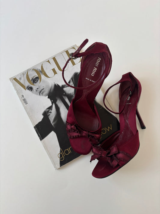 Miu Miu 2000s burgundy satin bow heels (EU 41 / US 10.5)