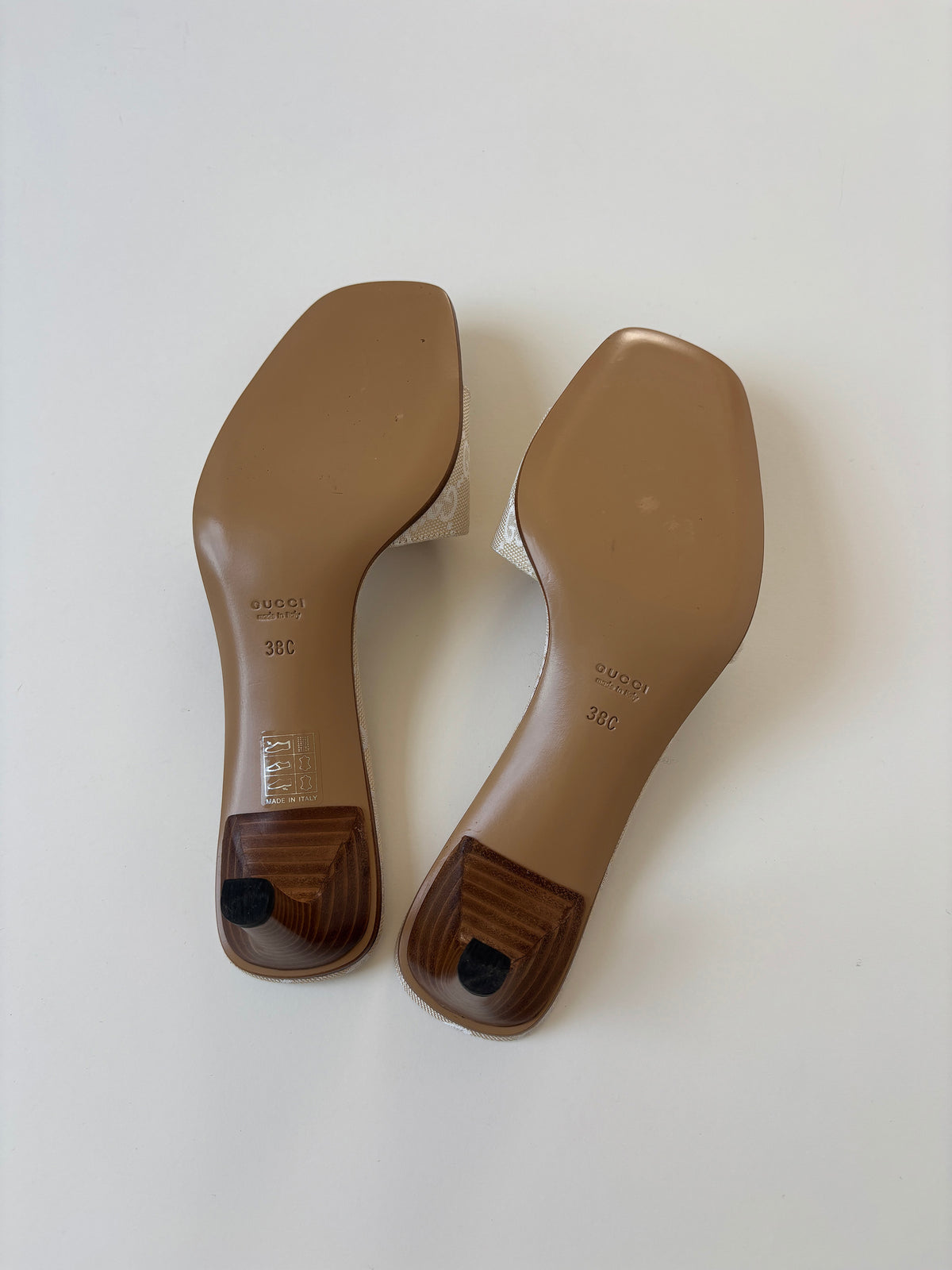 Gucci by Tom Ford 1990s ivory monogram sandals UNWORN (EU 38 / US 7.5)
