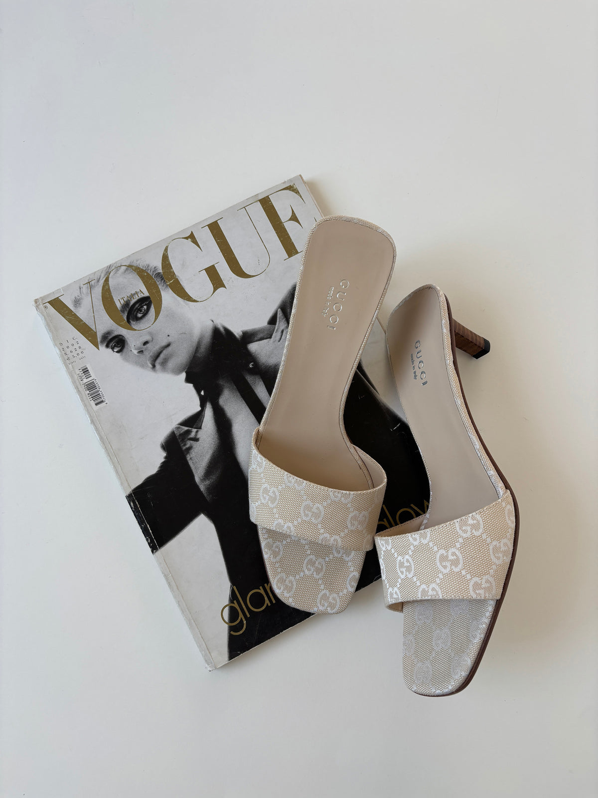 Gucci by Tom Ford 1990s ivory monogram sandals UNWORN (EU 38 / US 7.5)