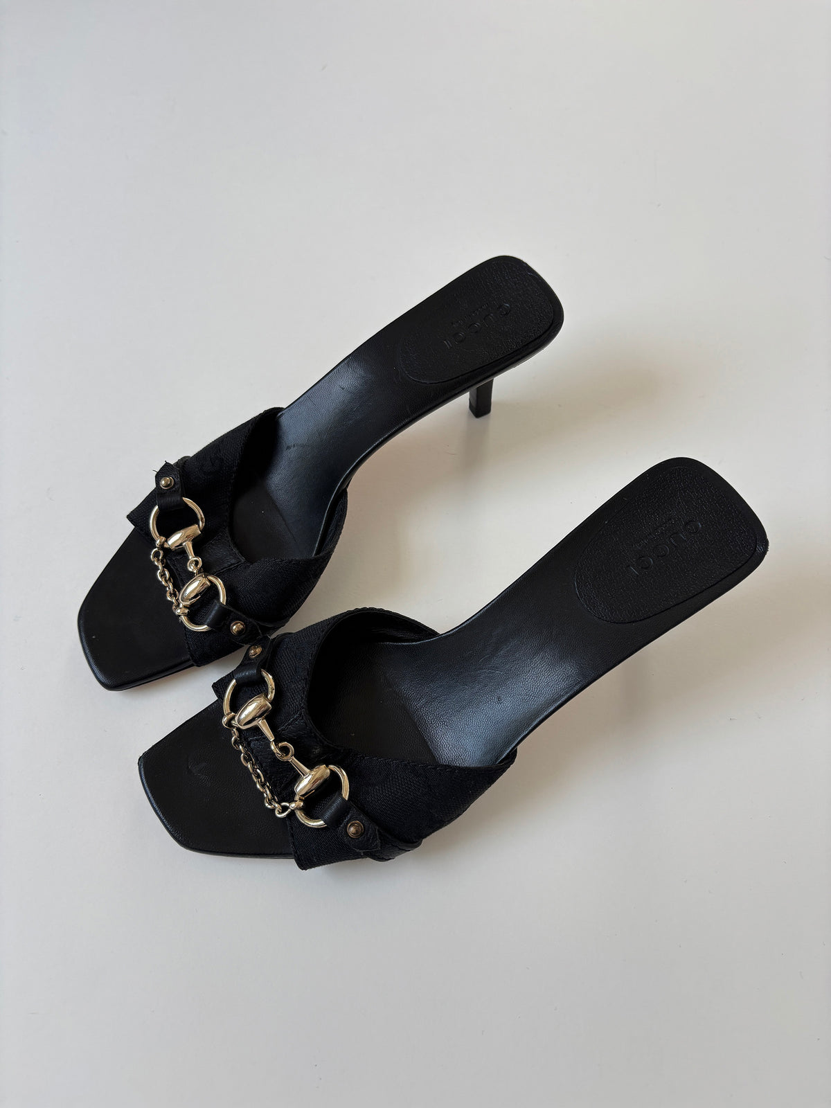 Gucci by Tom Ford 2000s black chain monogram kitten heels (EU 37 / US 6.5)