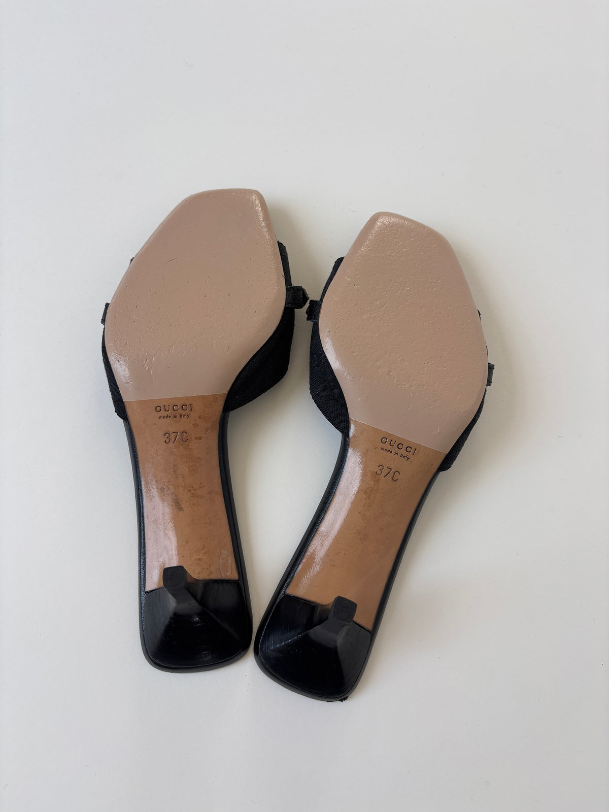 Gucci by Tom Ford 2000s black chain monogram kitten heels (EU 37 / US 6.5)