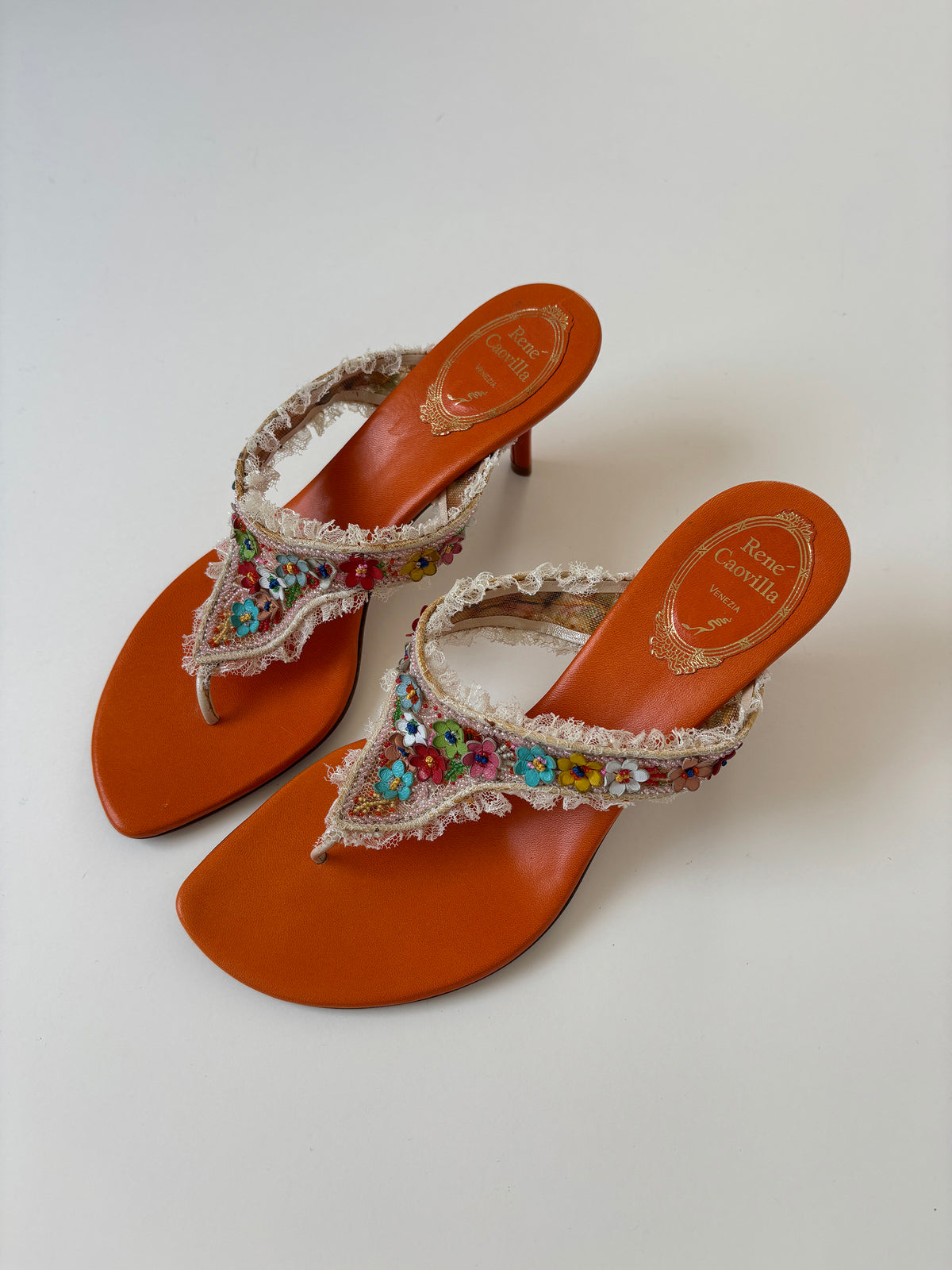 Rene Caovilla 2000s orange lace floral thong kitten heels UNWORN (EU 37,5 / US 7)