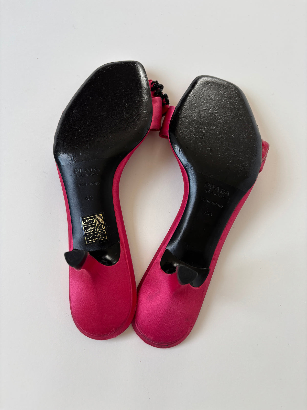 Prada 2000s pink satin bow kitten heels (EU 40 / US 9.5)