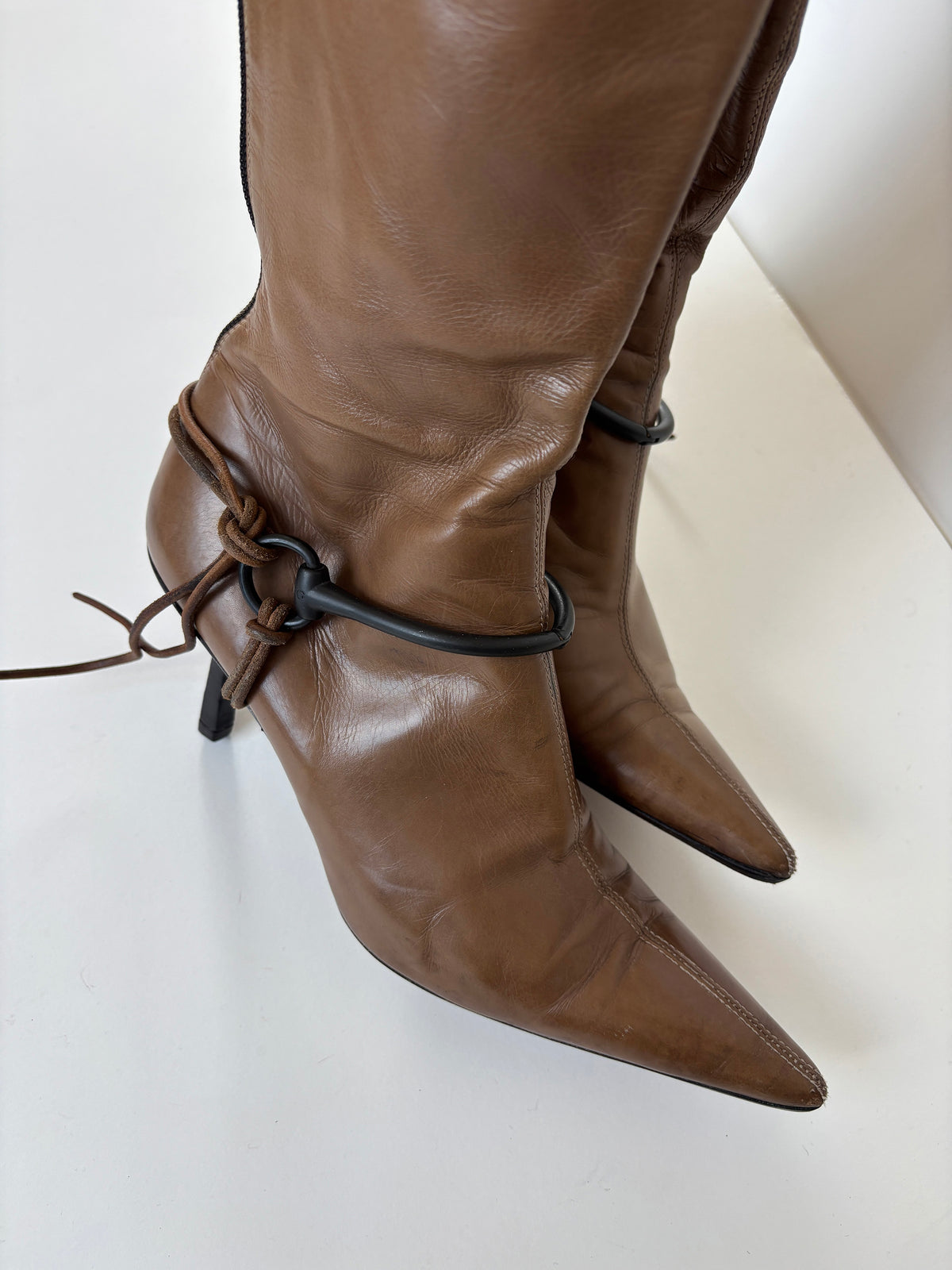 Gucci by Tom Ford F/W 1999 tan horsebit boots (EU 40 / US 9.5)