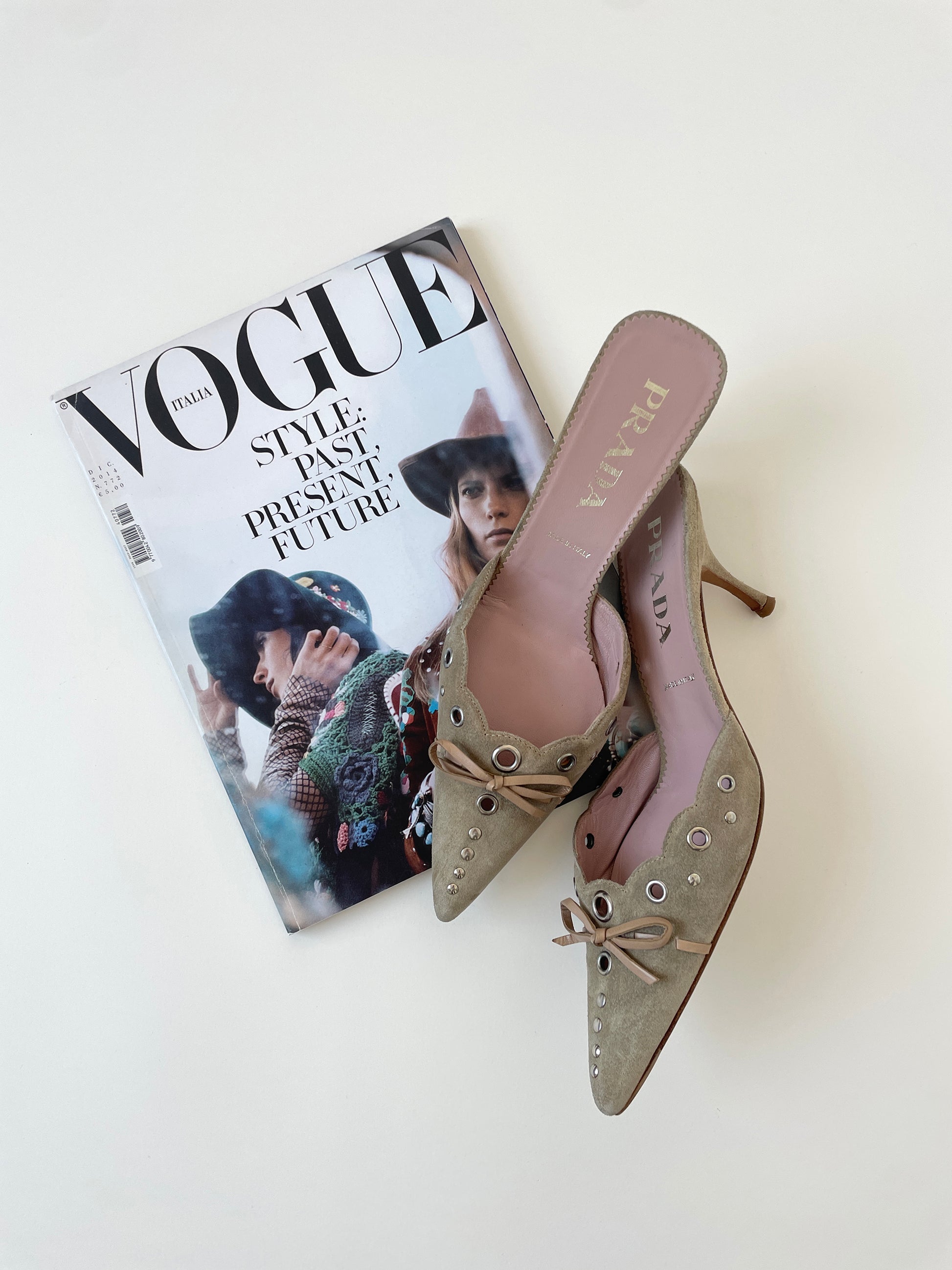 Iconic vintage Prada 2000s suede eyelet bow D'Orsay heels with cute details
