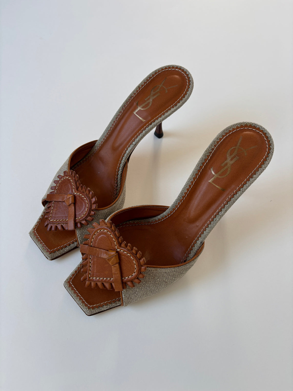 YSL iconic 1990s linen bow & heart heels (EU 37,5/ US 7)