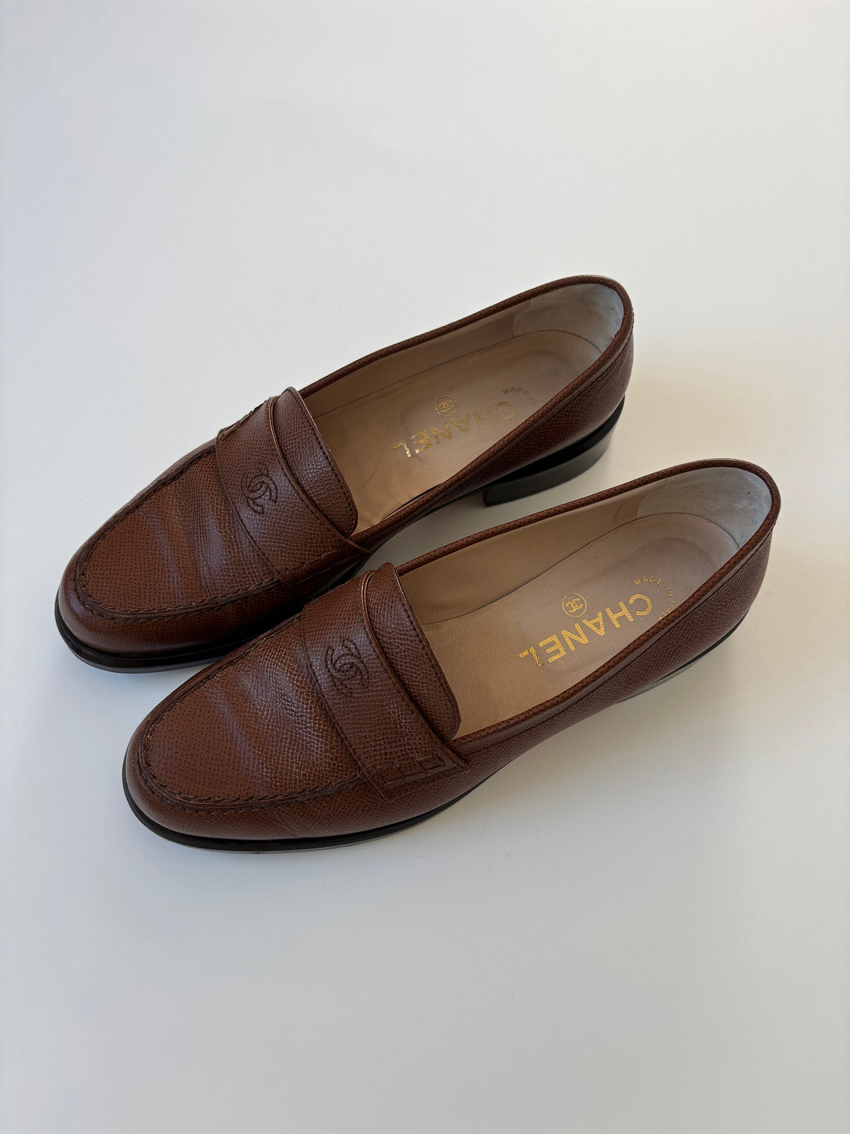 Chanel 2000s by Karl Lagerfeld brown CC logo loafer (EU 38 / US 7.5)