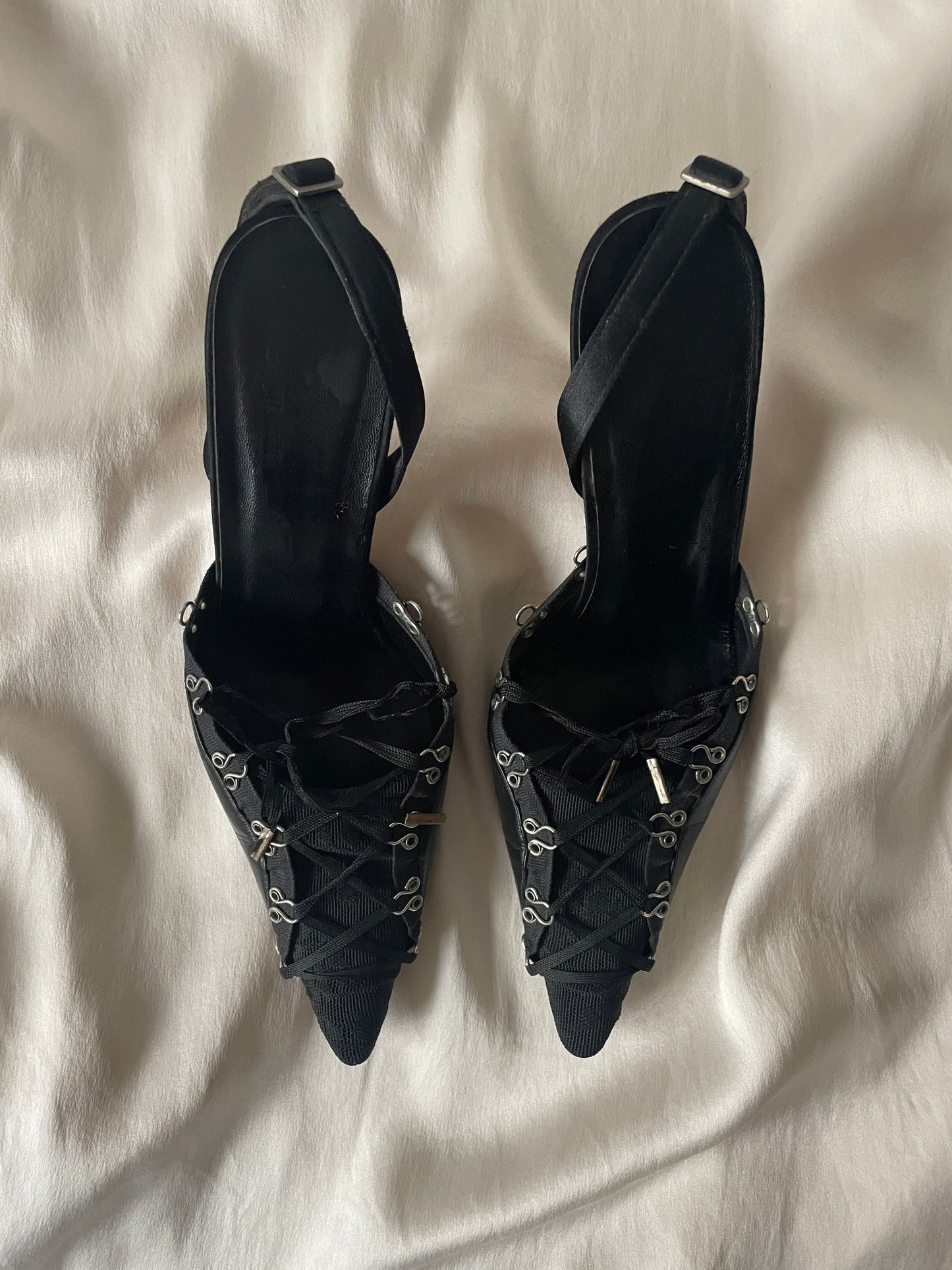 John Galliano lace & silk corset sling pumps (EU 37,5 / US 7)