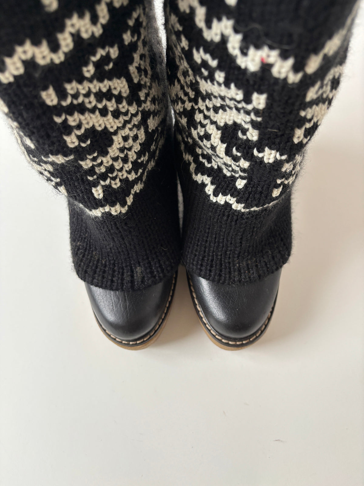Dolce & Gabbana F/W 2010 knit platform boots (EU 37,5 / US 7)