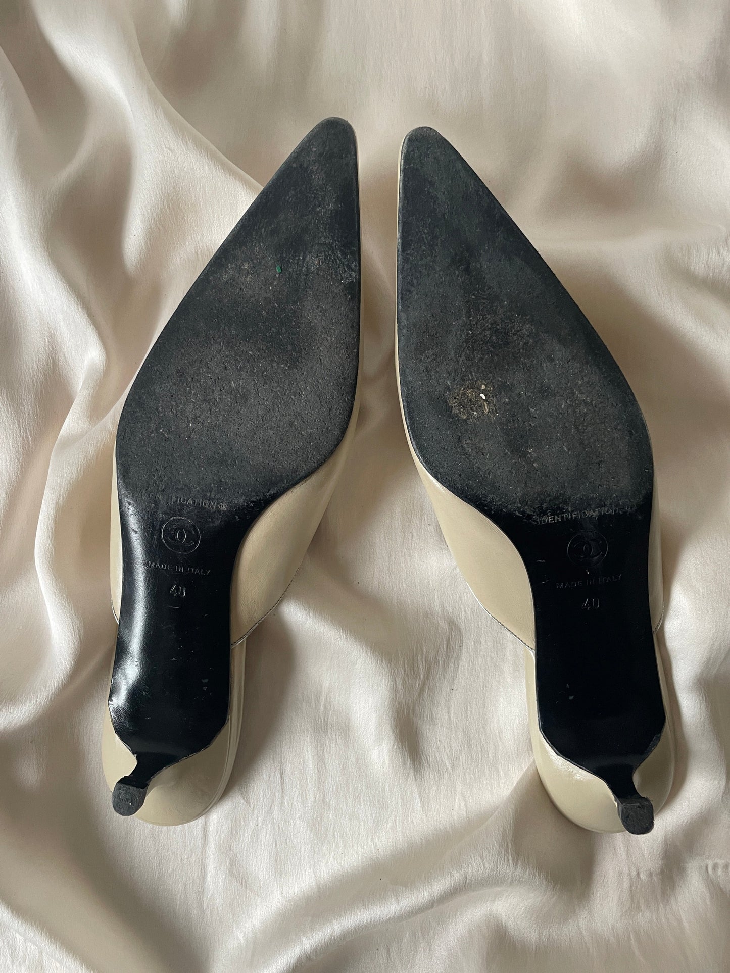 Chanel pointed kitten heel mules (EU 40 / US 9)