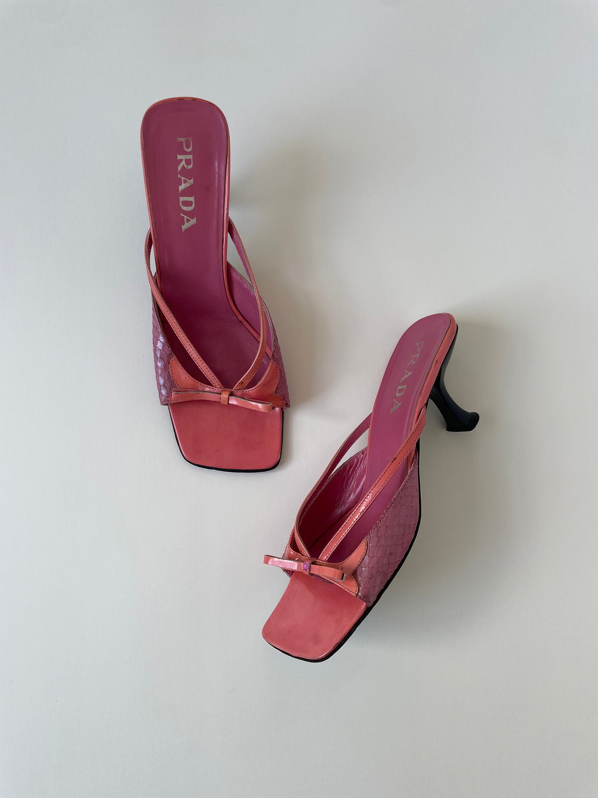 Prada 2000s iconic pink python bow kitten heels (EU 39,5 / US 9 