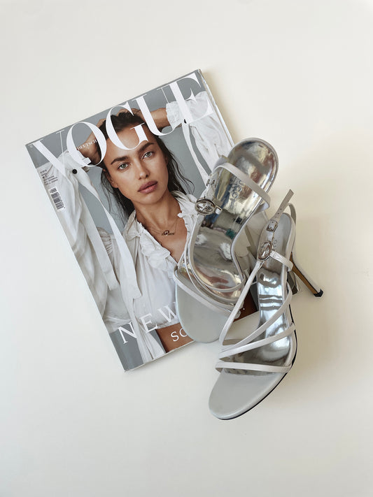 Vintage Gucci 2000s by Tom Ford off-white heels with silver interlocking GG logo details 