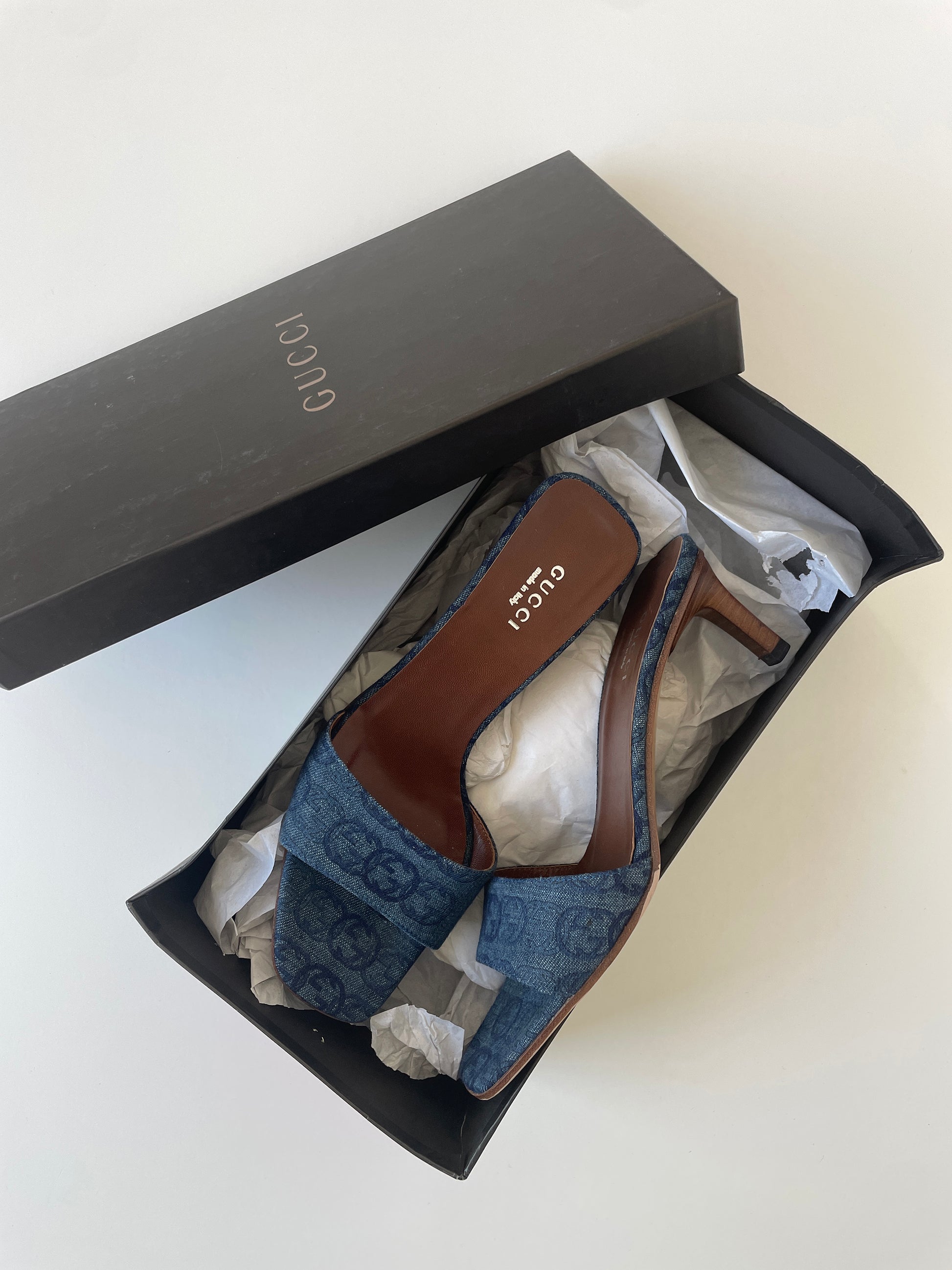 Gucci by Tom Ford denim GG interlocking monogram kitten heels (EU 35,5 / US 5)