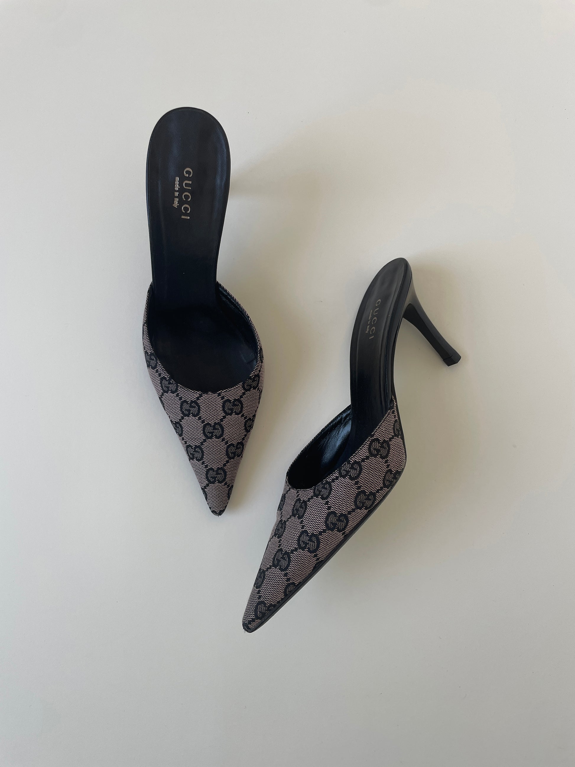 Vintage Gucci by Tom Ford iconic light rose pink and black monogram mules