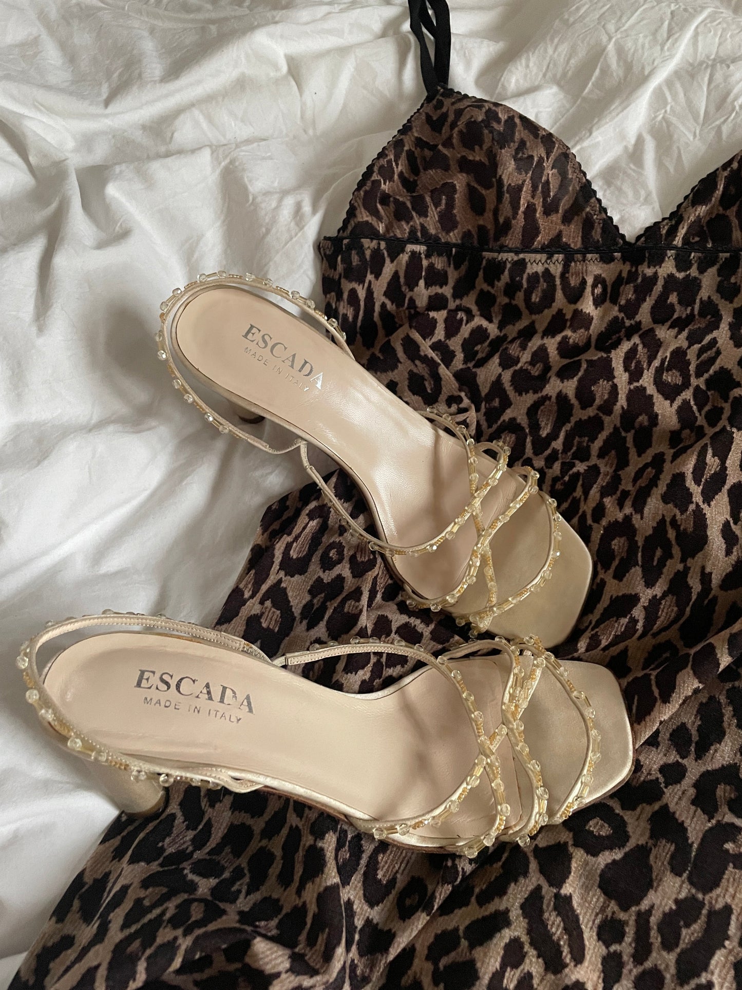 Escada 90s champagne satin strappy pearls sandals (EU 38 / US 7,5)