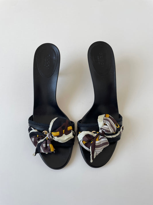 Vintage Gucci 2000s black silk bow kitten heels with cute monogram and eyelet details in UNWORN condition