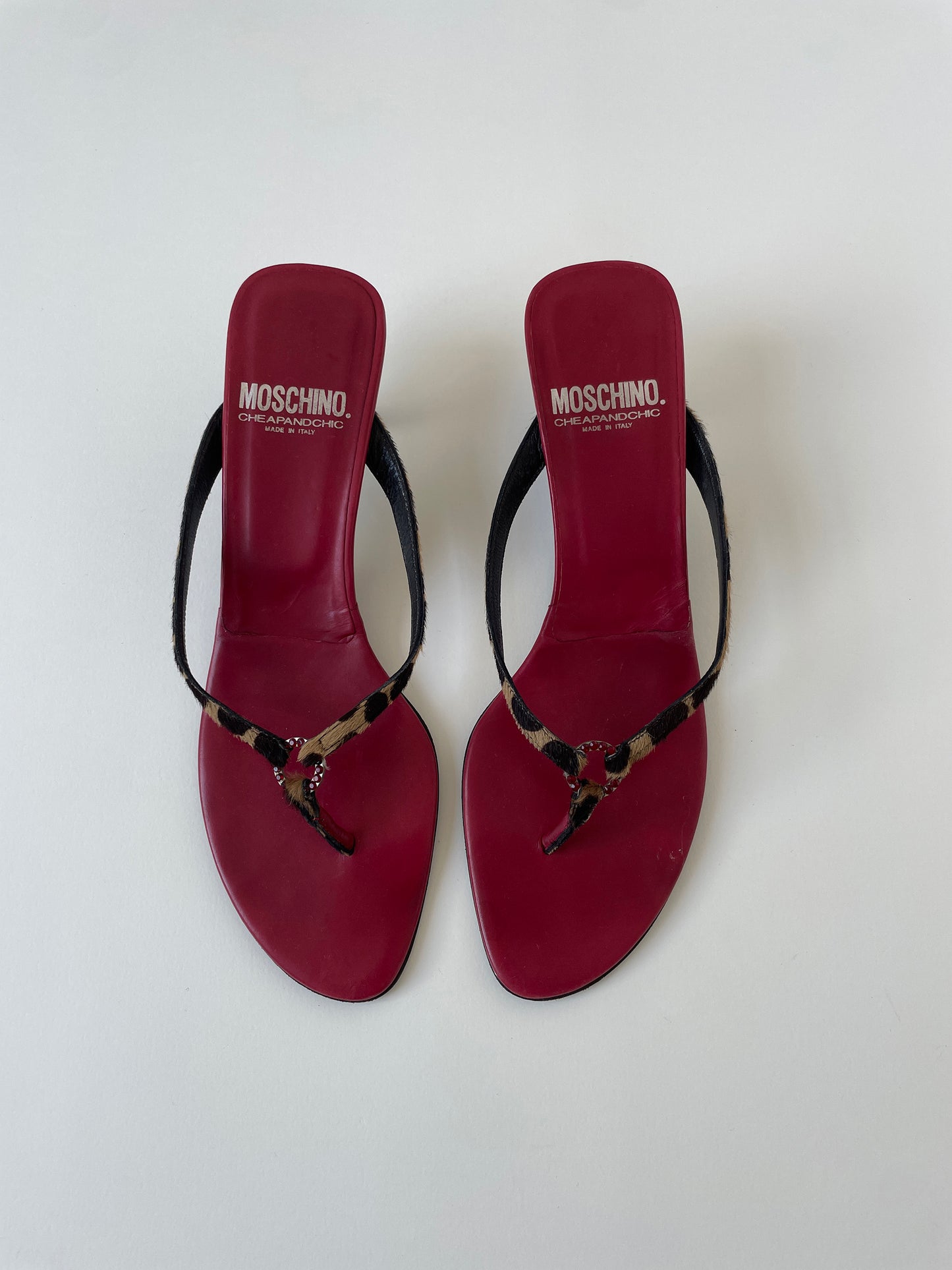 Vintage Moschino 2000s wine red leopard pony heair thong kitten heels with rhinestone ring