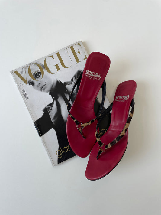 Vintage Moschino 2000s wine red leopard pony heair thong kitten heels with rhinestone ring