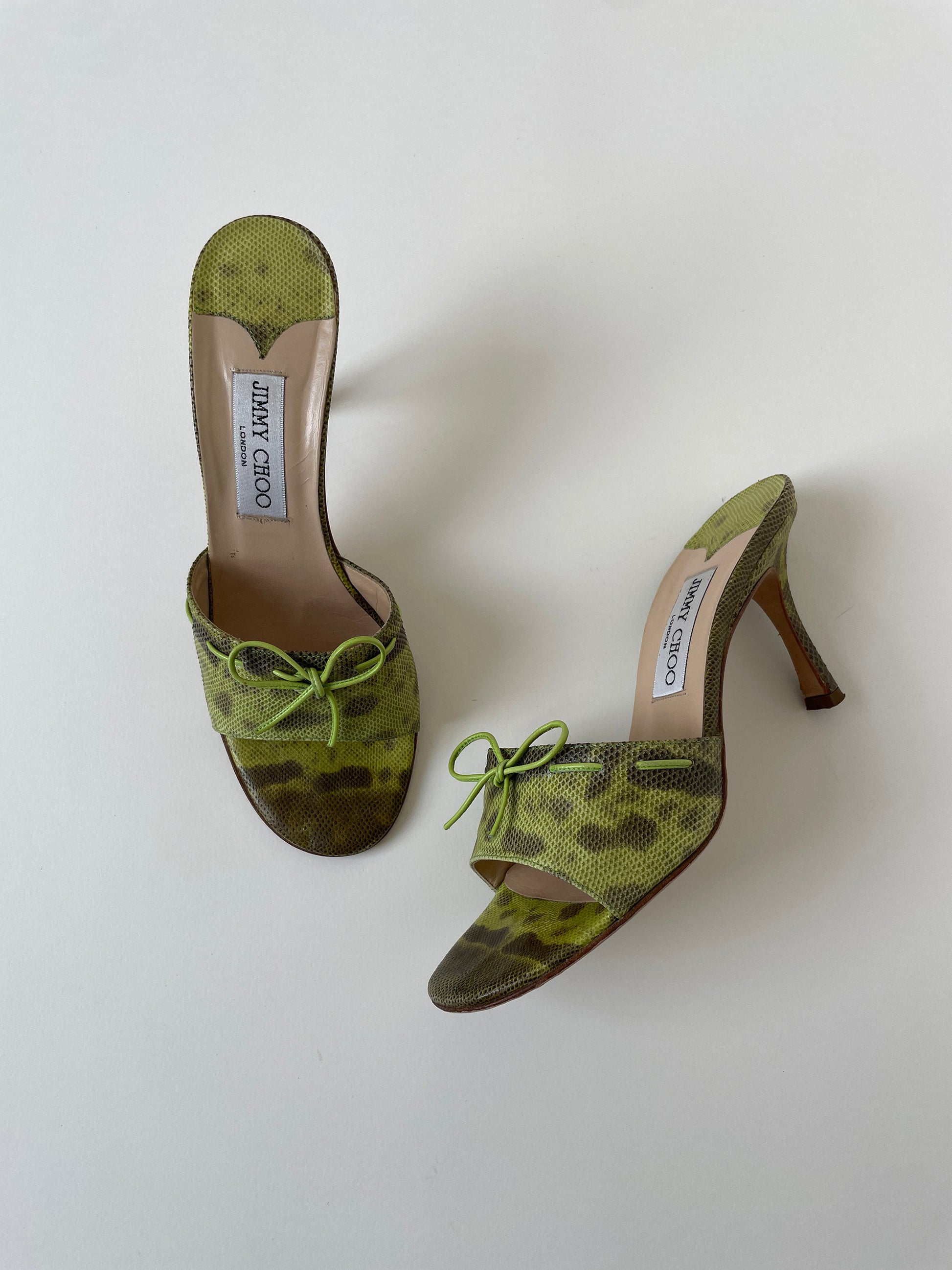 Vintage Jimmy Choo 2000s green lizard heels with cute bow detail