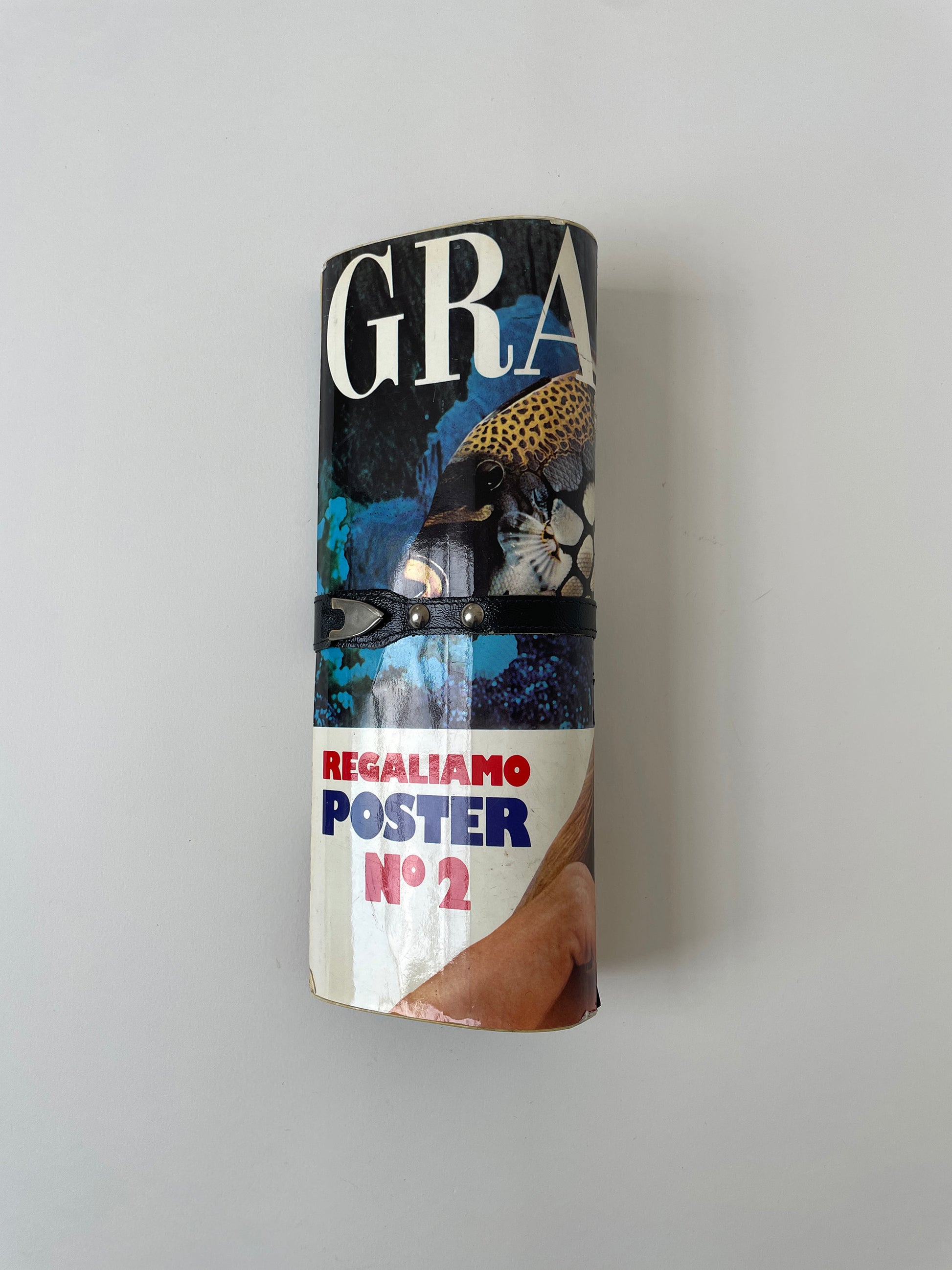Vintage 70s italian sea magazine clutch "GRAZIA REGALIAMO POSTE" as seen on Carrie Bradshaw SATC and Kendall Jenner.