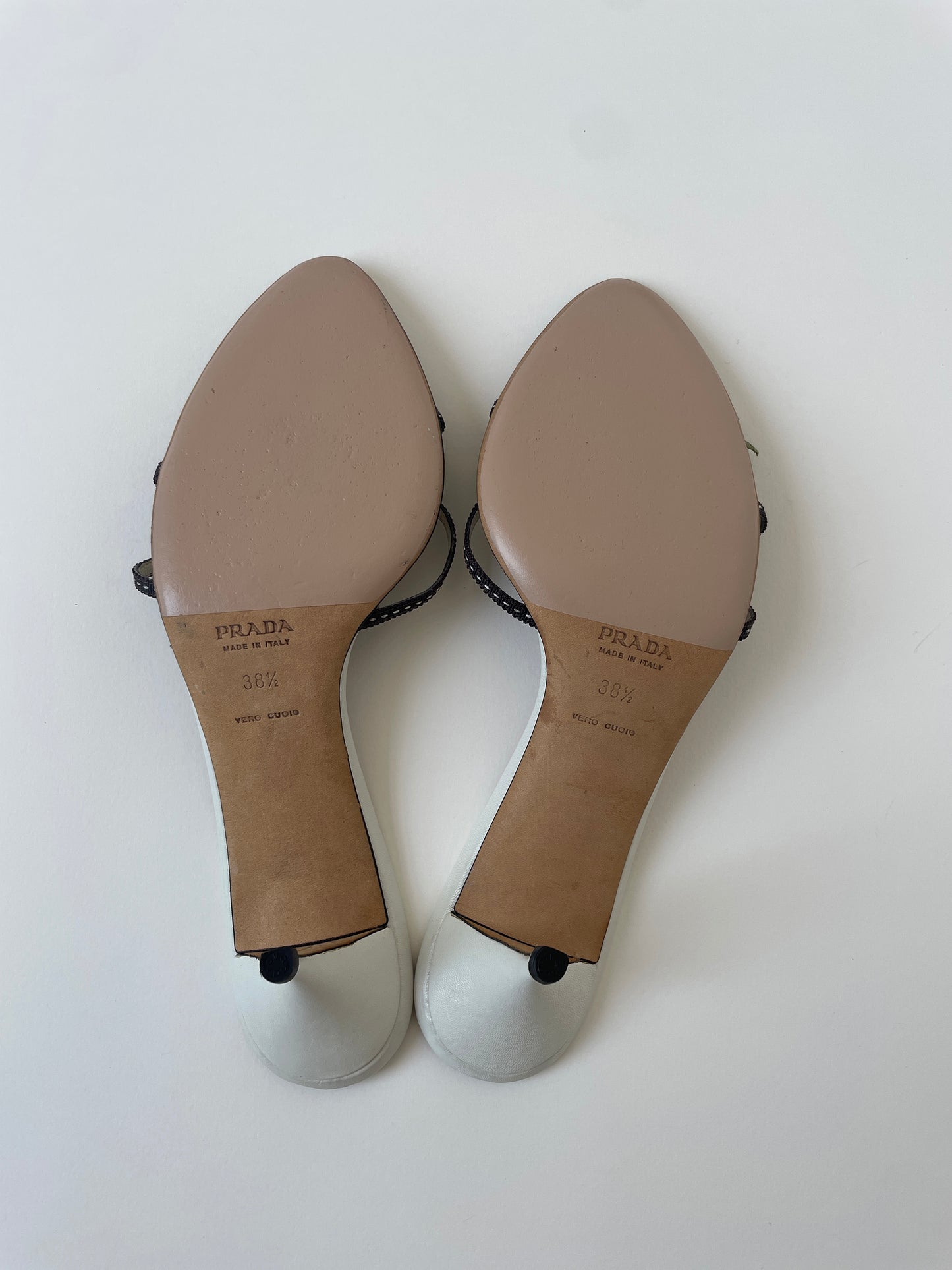 Prada S/S 2003 white flower application bow kitten heels (EU 38,5 / US 8)