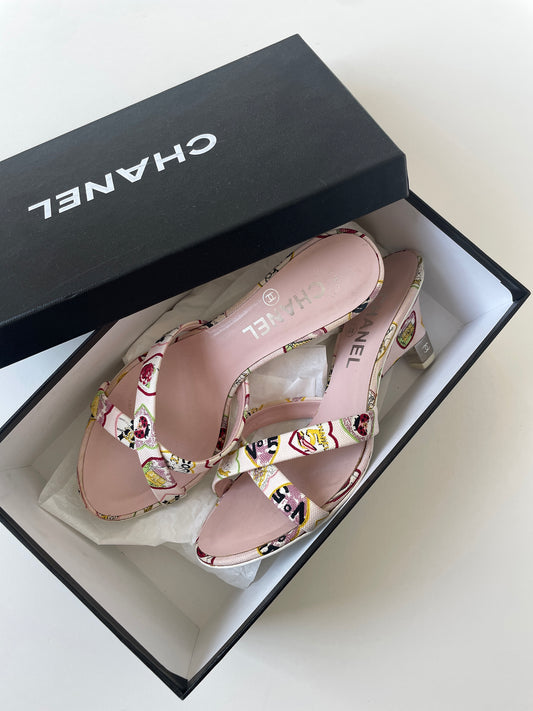 Vintage Chanel 2000s by Karl Lagerfeld light pink wedges with cute Paris themed comic print