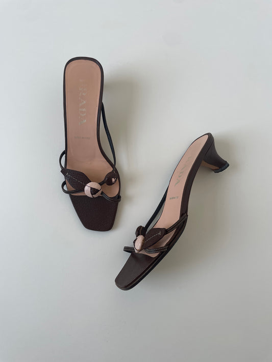 Vintage Prada 1990s brown rosebud kitten heel sandals with cute applications.