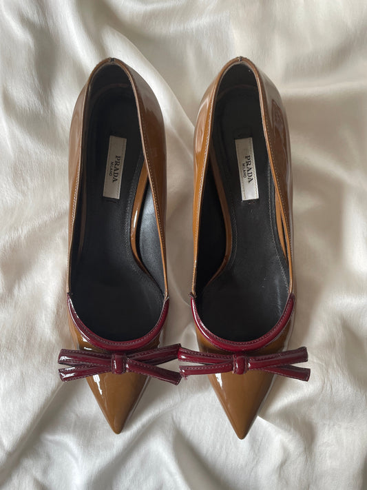 Prada patent leather bow kitten heels