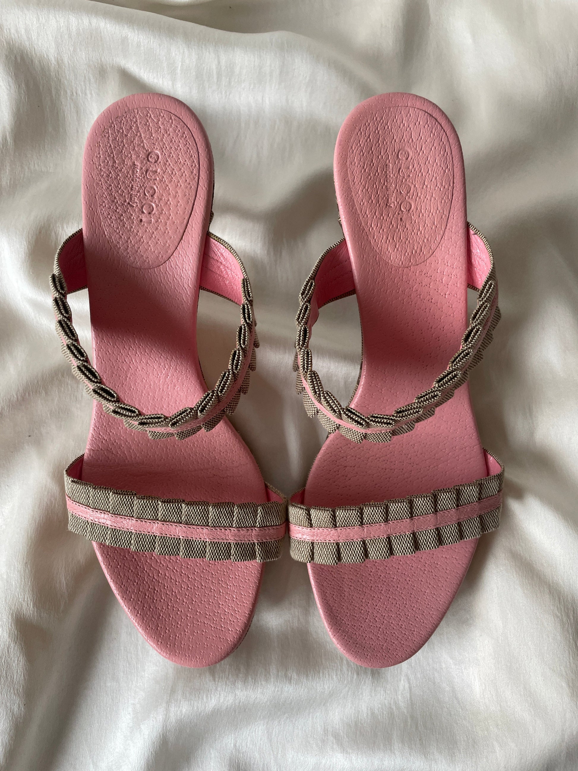 Gucci 2000s kitten heel sandals