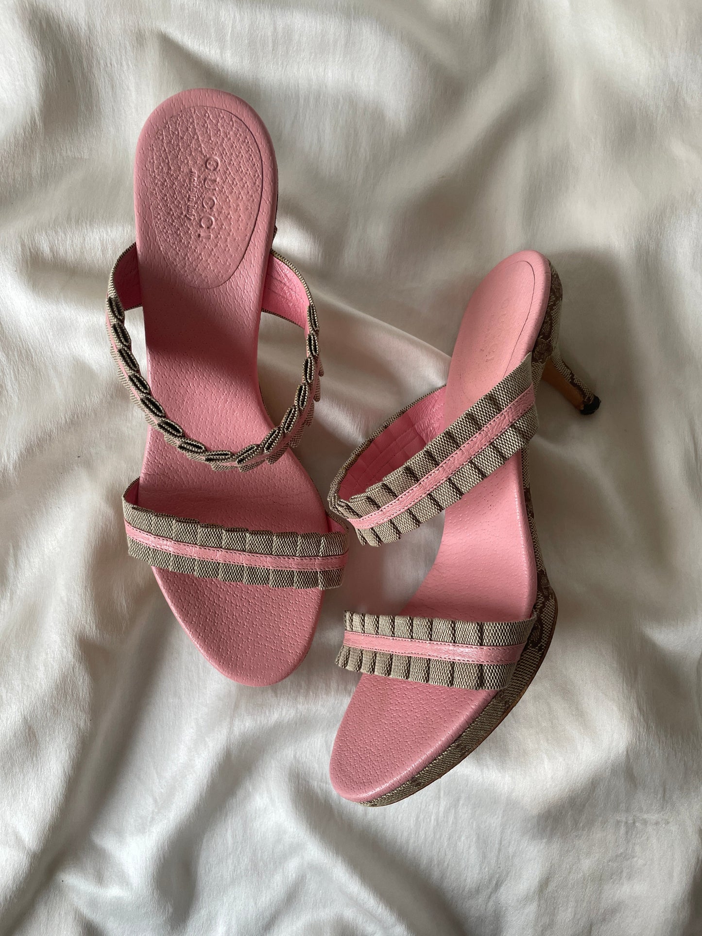 Gucci 2000s kitten heel sandals