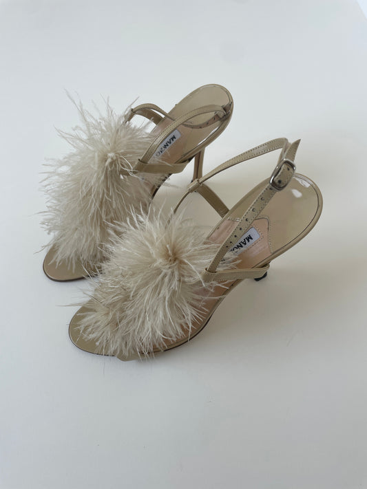 Vintage Manolo Blahnik 2000s beige Marabu feather sandal heels with tiny flare at the heel. 