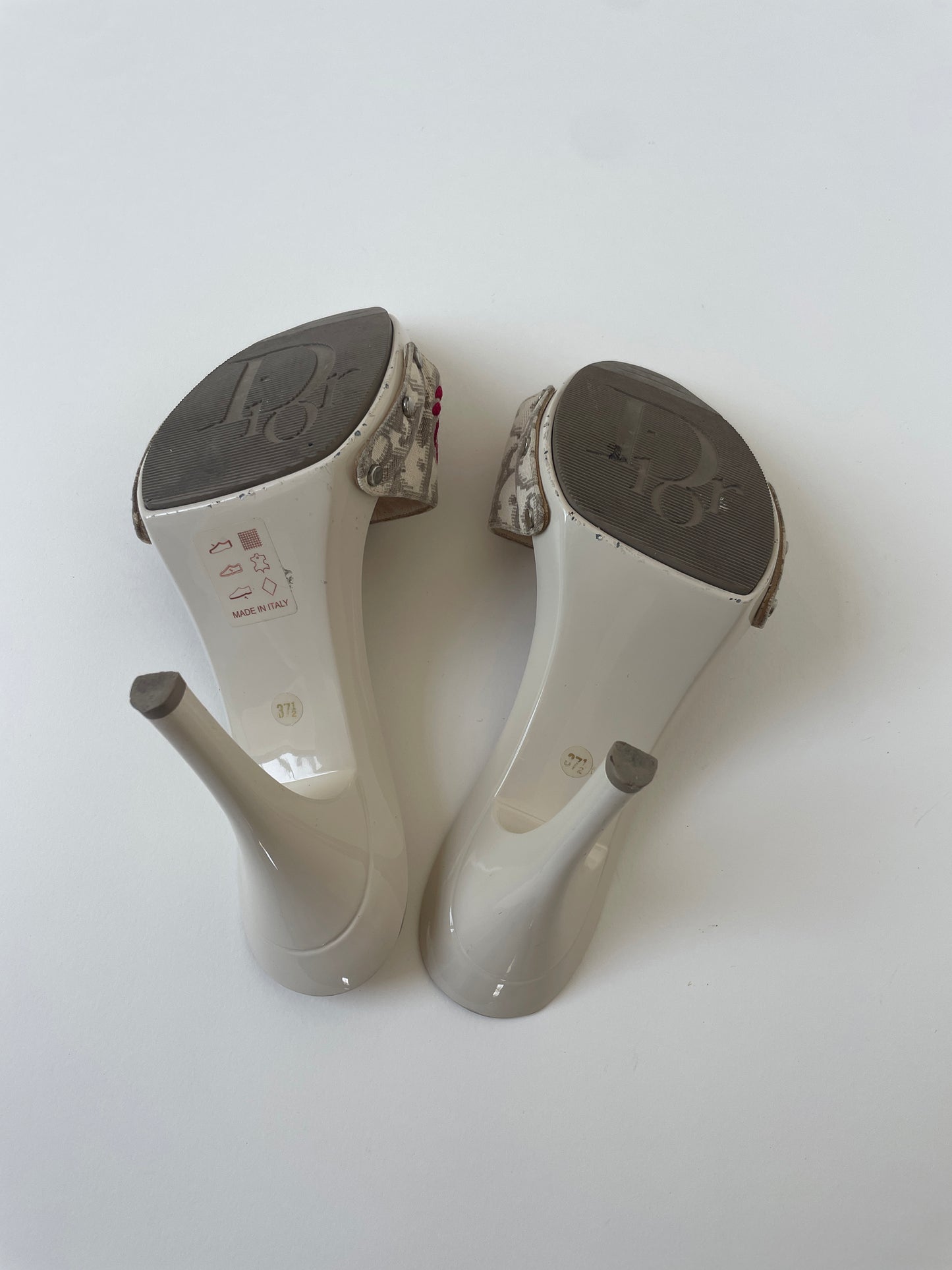 Christian Dior by John Galliano 2000s cream white monogram floral embroidered logo plateau heels (EU 37/ US 6.5)