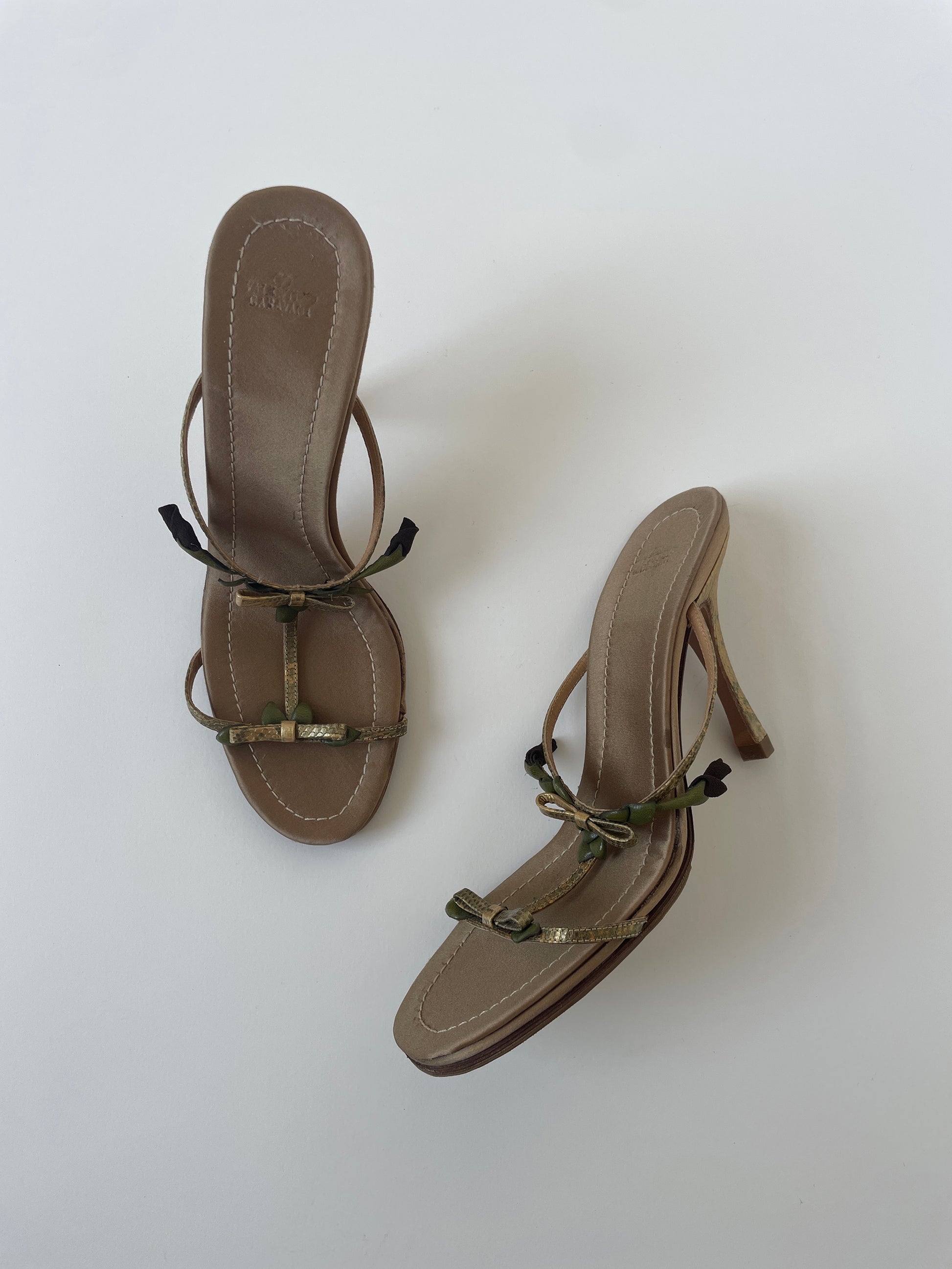 Vintage Valentino Garavani 2000s golden silk heels with tiny dark brown rosebuds and bow applications and python leather heels.