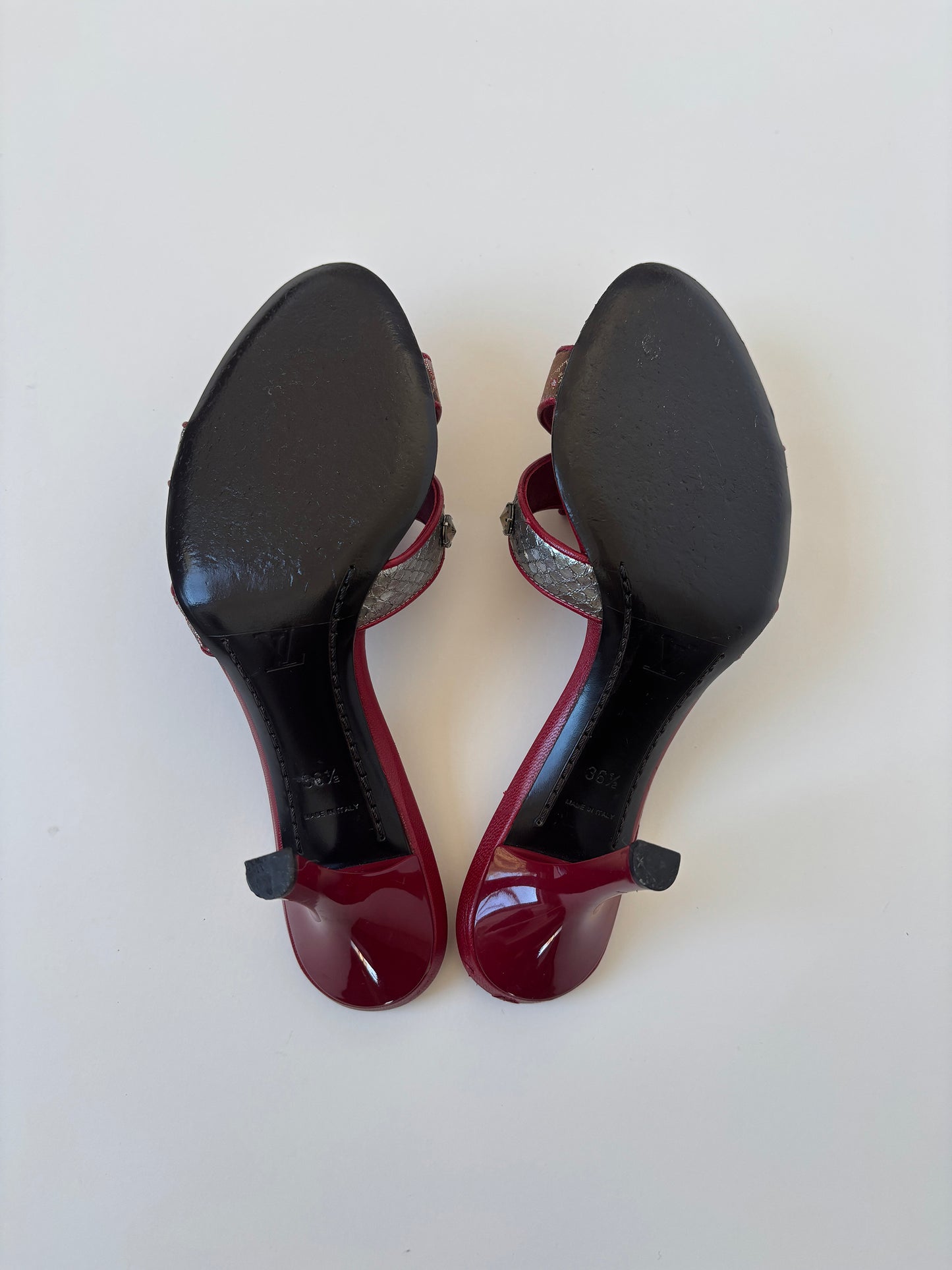 Louis Vuitton X TAKASHI MURAKAM 2003 iconic red cherry blossom bow heels (EU 36,5 / US 6)