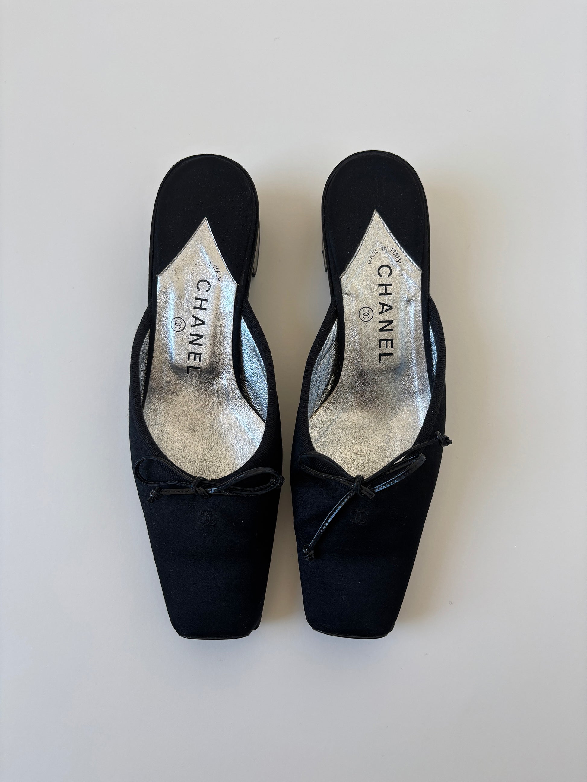 Vintage Chanel 1990s by Karl Lagerfeld CC black squared black ballet satin mules with bow and dainty CC logo detail