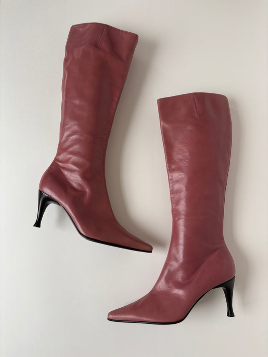Vintage Sergio Rossi 2000s italian luxuryred boots with midi heel.