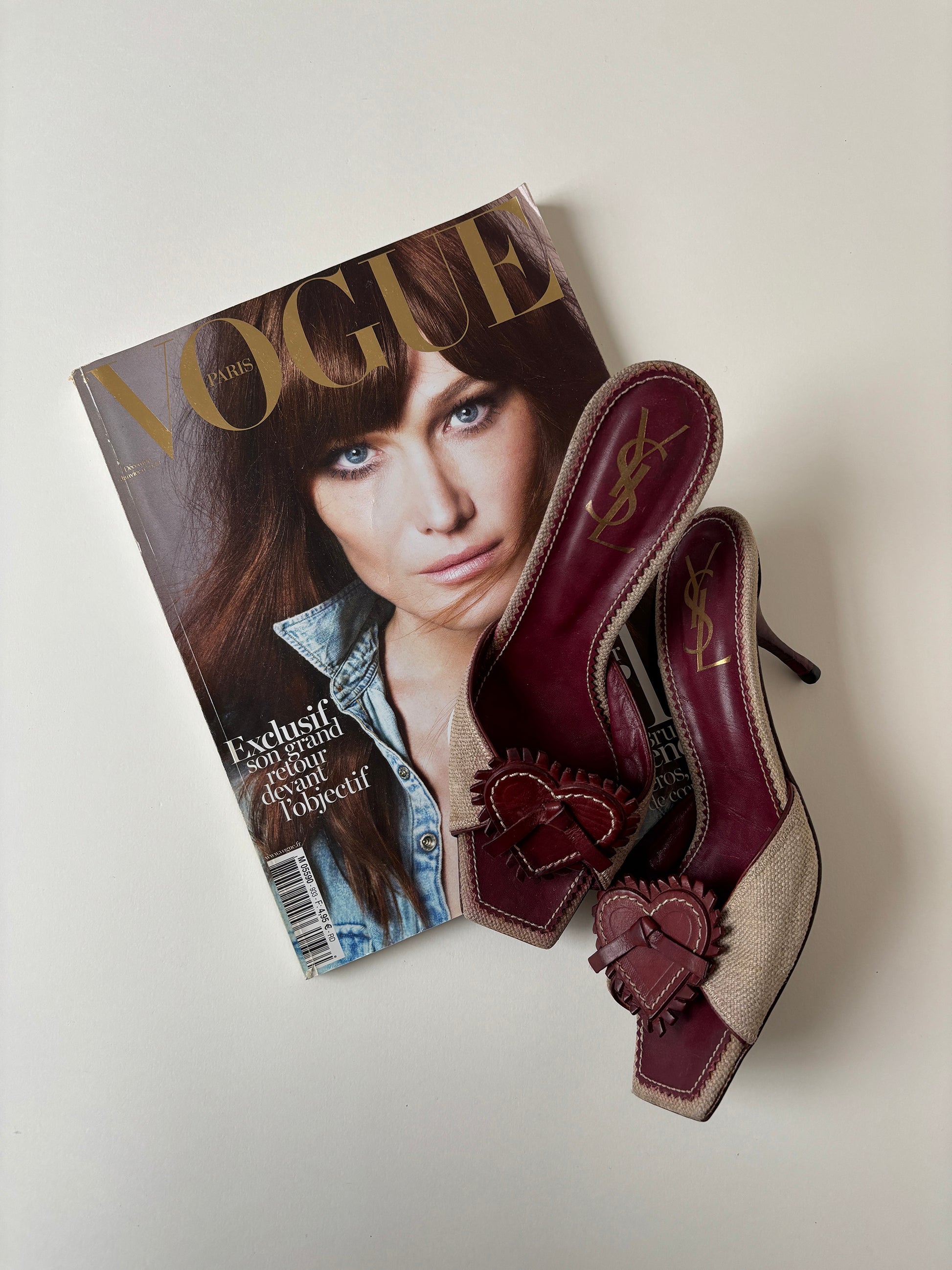 YSL iconic 1990s brown linen bow &amp; heart heels.