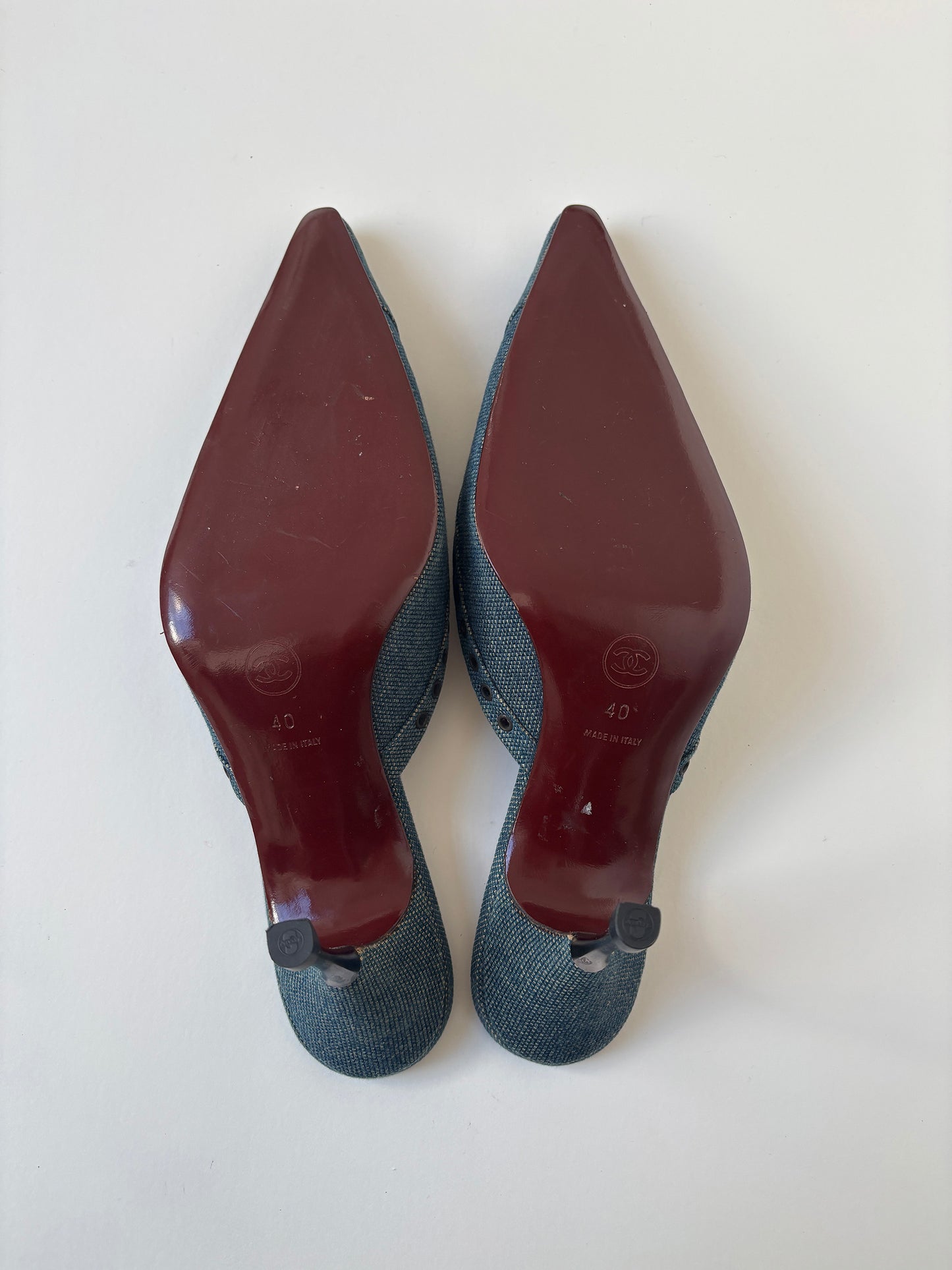 Chanel 1990s by Karl Lagerfeld denim eyelet kitten heel mules UNWORN (EU 40 / US 9.5)