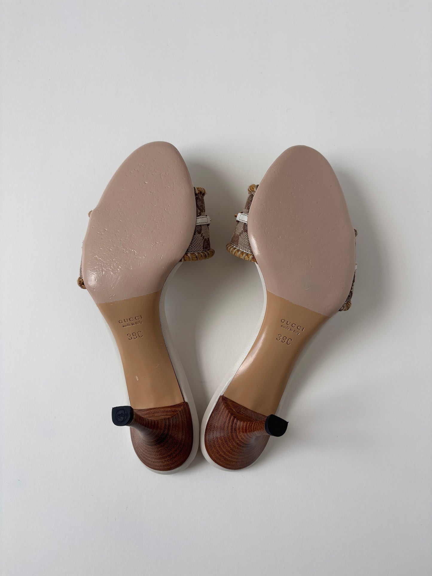 Gucci by Tom Ford 2000s beige monogram chain sandals (EU 39 / US 8.5)