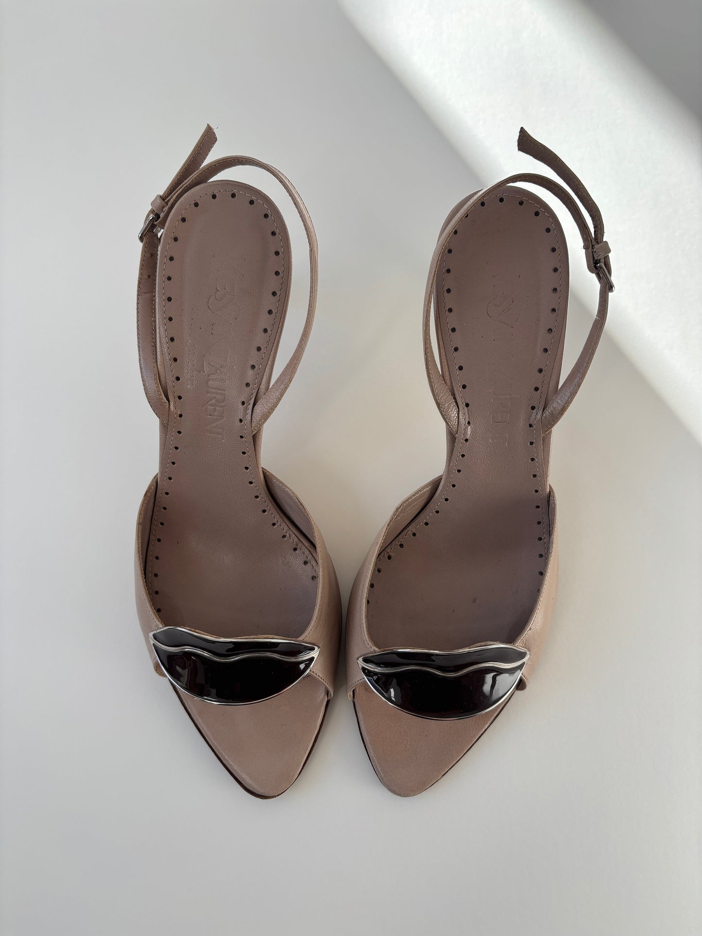 YSL by Tom Ford S/S 2003 iconic nude Dali lips heels (EU 37 / US 6.5)